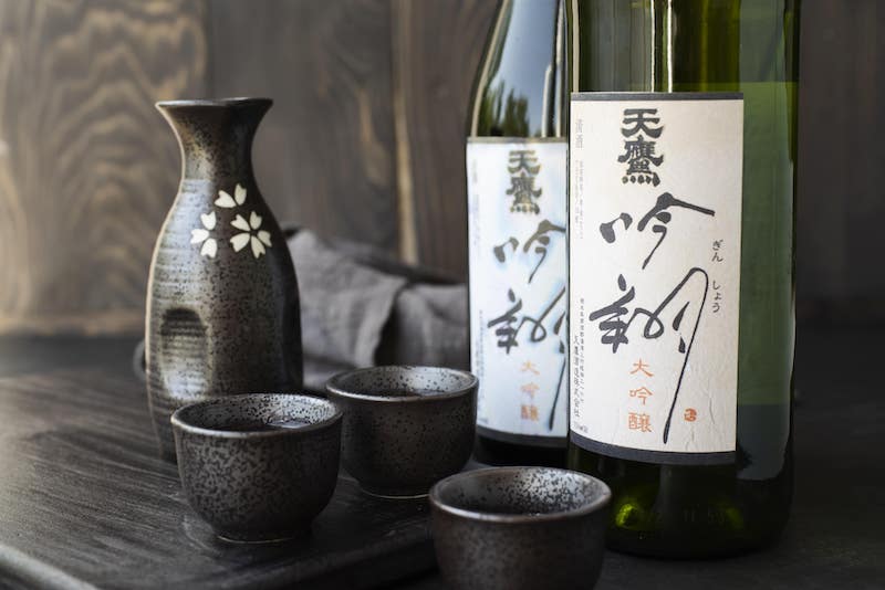 Sake – descoperă istoria și cultura din spatele acestei băuturi tradiționale